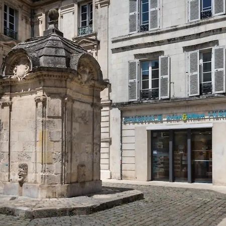 Les Apparts De Charly Duplex Cosy Au Marche Hyper Centre La Rochelle Tout A Pied エクステリア 写真